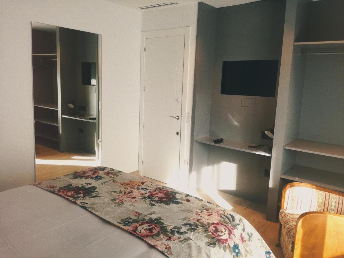 Turistic Girona - Piso De 1, 2 O 3 Habitaciones Buitenkant foto