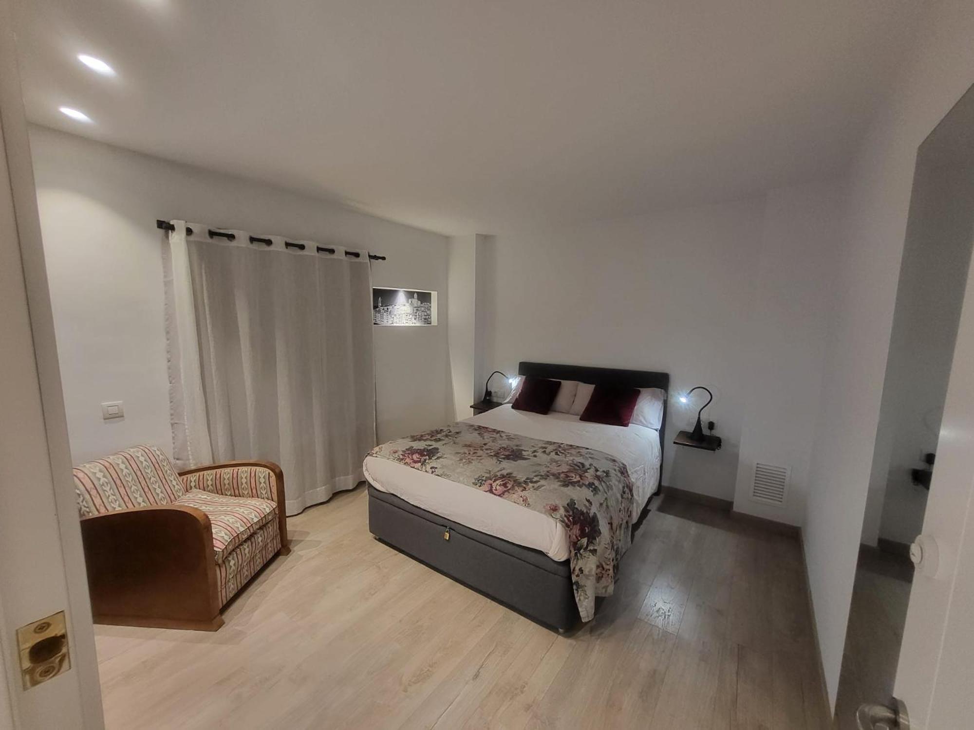 Turistic Girona - Piso De 1, 2 O 3 Habitaciones Buitenkant foto