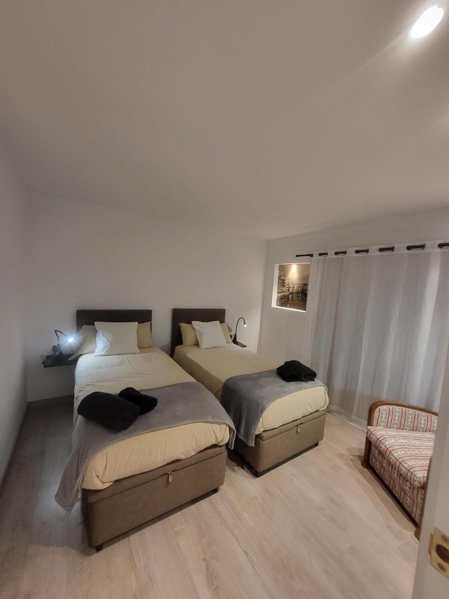 Turistic Girona - Piso De 1, 2 O 3 Habitaciones Buitenkant foto