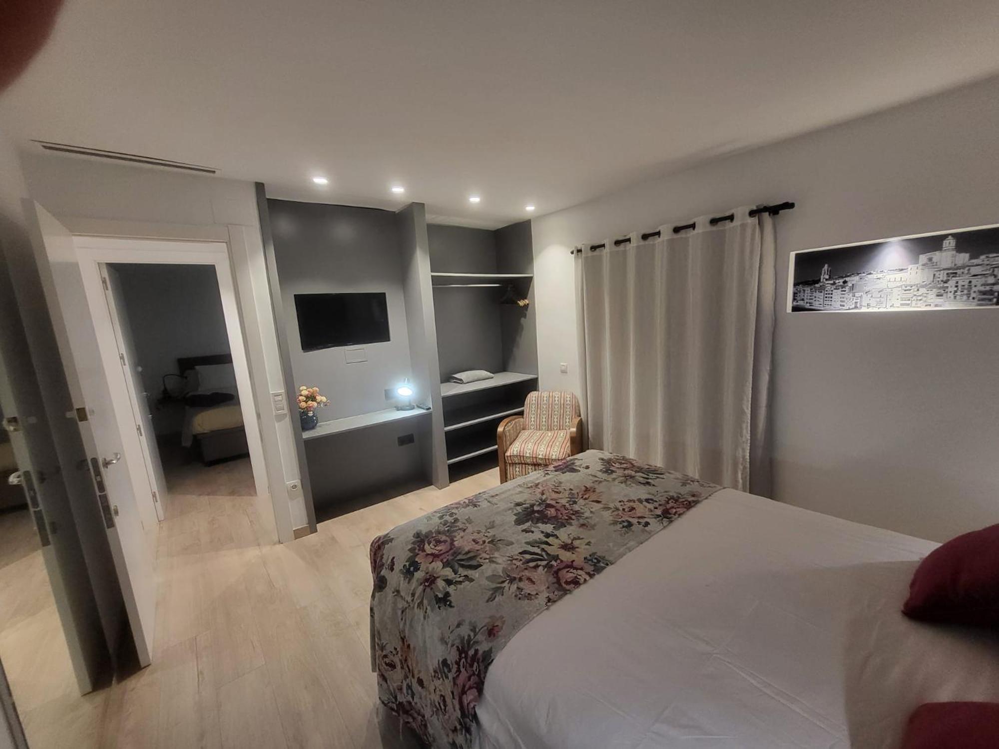Turistic Girona - Piso De 1, 2 O 3 Habitaciones Buitenkant foto